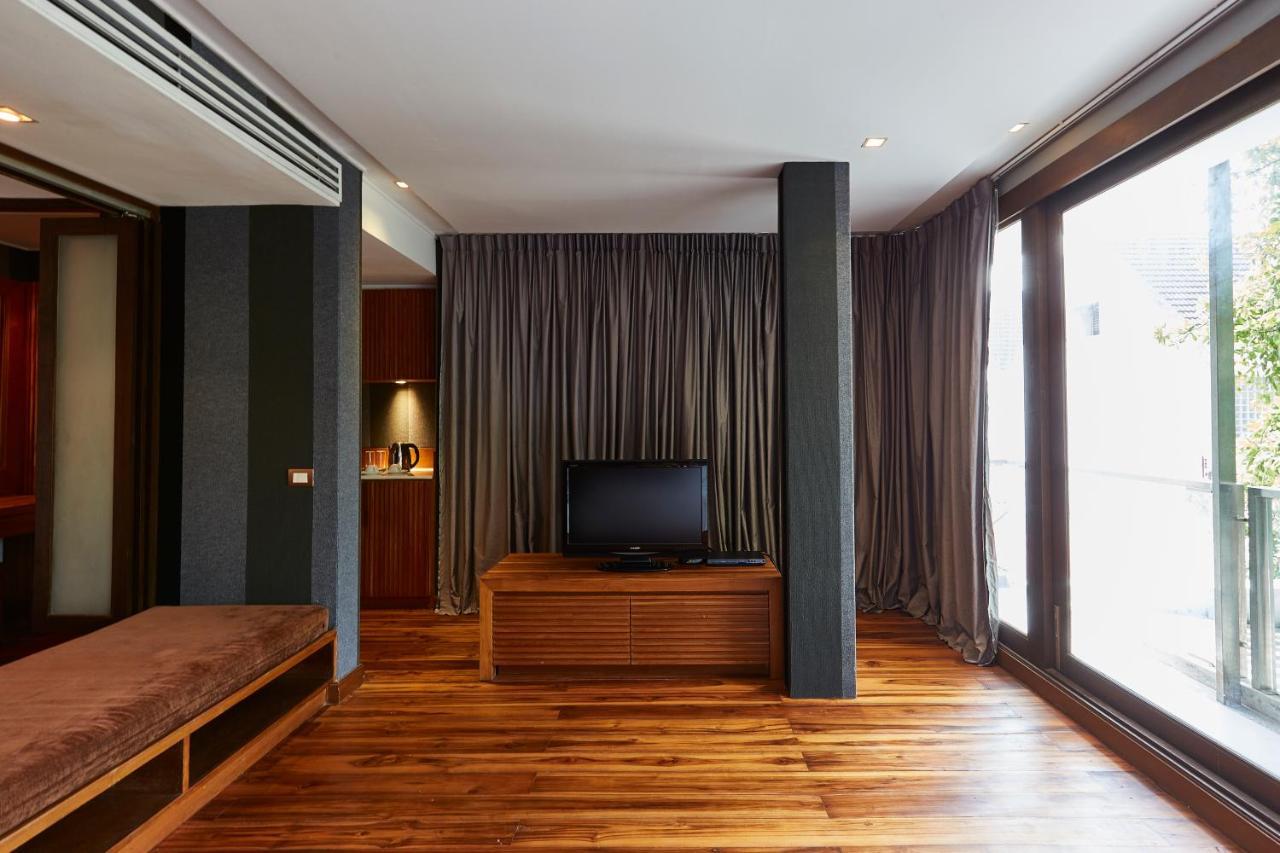 Luxx Langsuan Hotel - Sha Plus Бангкок Экстерьер фото