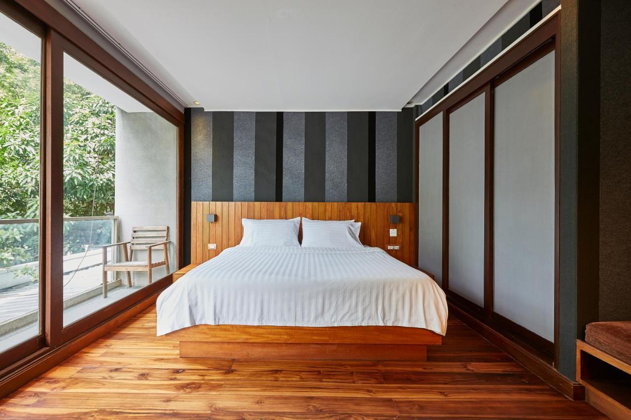 Luxx Langsuan Hotel - Sha Plus Бангкок Экстерьер фото