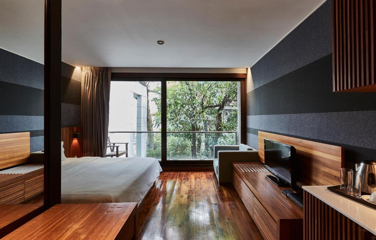 Luxx Langsuan Hotel - Sha Plus Бангкок Экстерьер фото