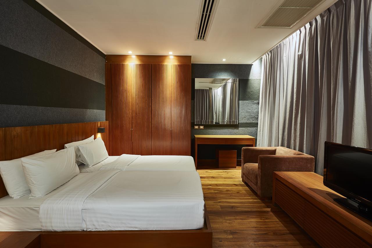 Luxx Langsuan Hotel - Sha Plus Бангкок Экстерьер фото